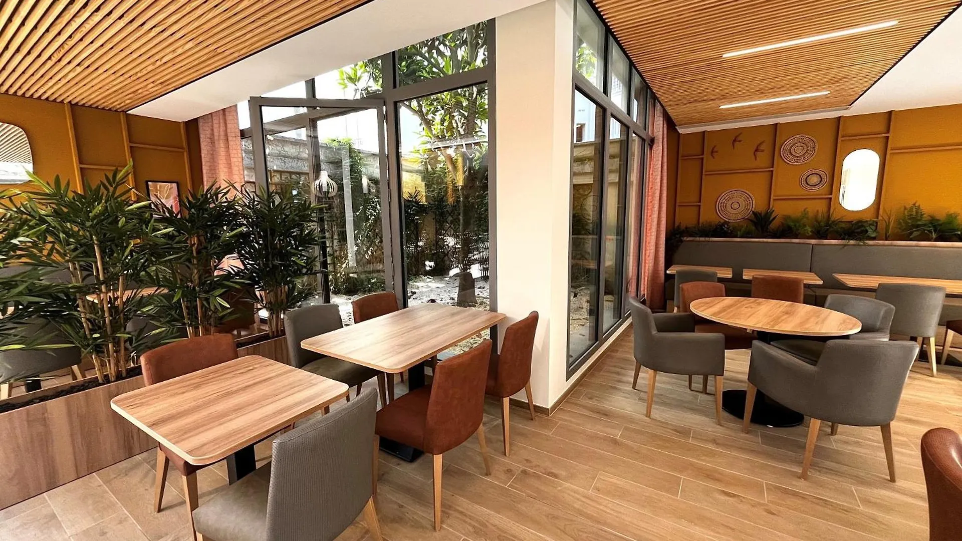 Hotel Hotellerie L'enclos Rey *